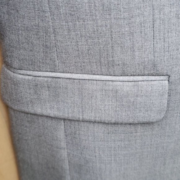 Tommy Hilfiger 100% Wool Suit, light grey, 40R - Picture 3 of 14